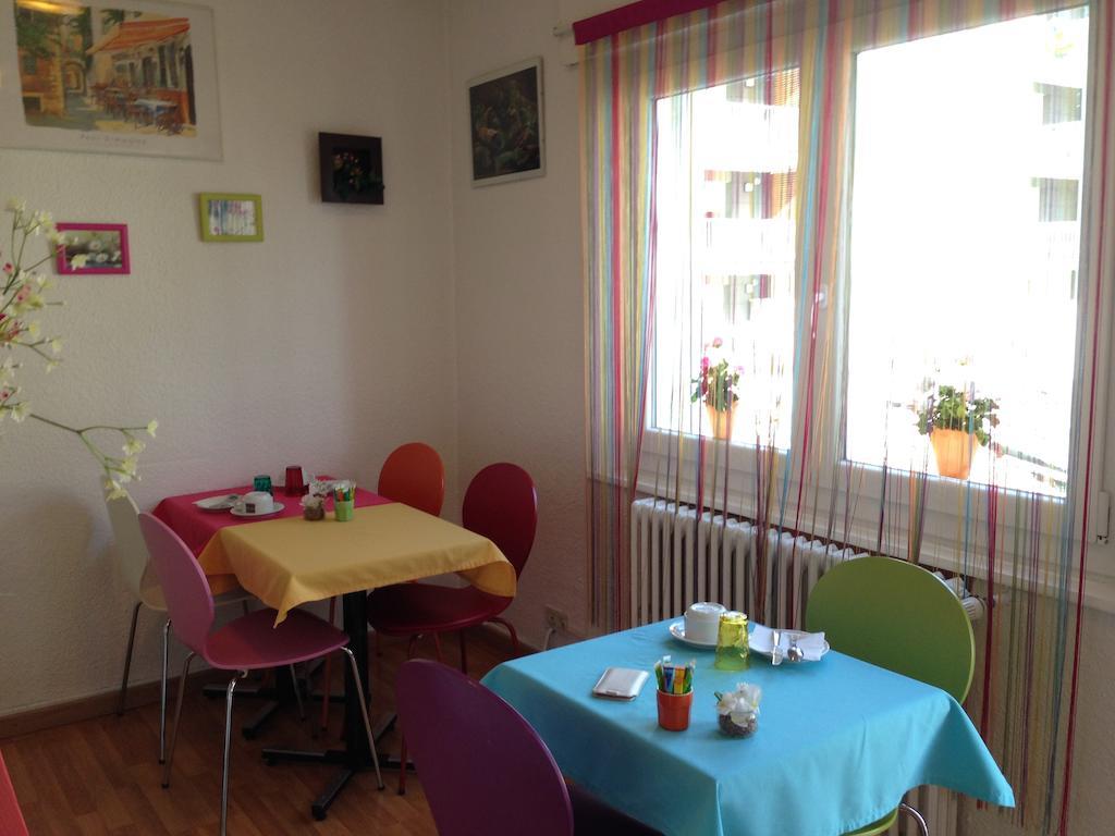 Hotel De La Poste Douvaine Kültér fotó